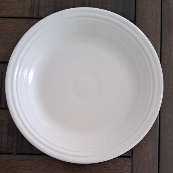 White Fiestaware Dinner Plate - Picture 1 of 3